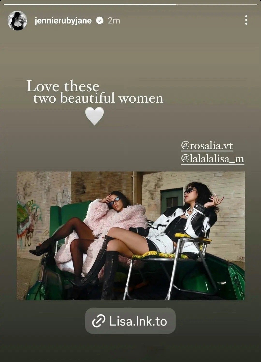 Jennie是不是很羡慕Lisa，也开始舔起来了欧美圈 ​​​