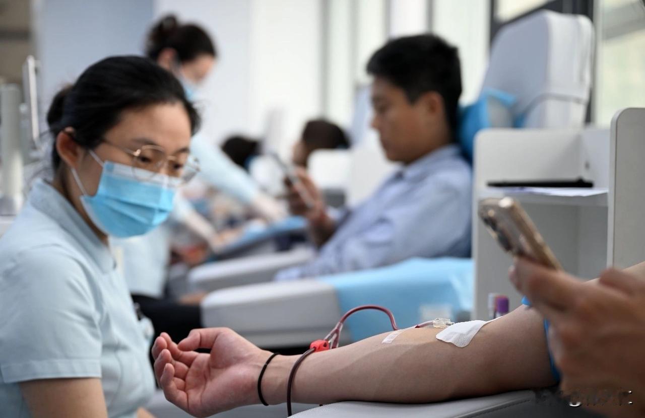 一、事件核心事实与冲突焦点
献血贡献与政策依据
吕先生16年间累计献血57次，总