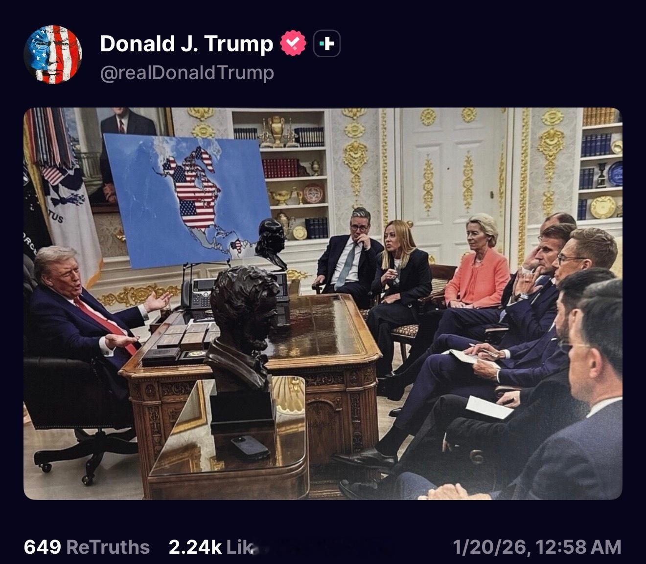 川普P图，当着欧洲的面，把加拿大和格陵兰还有委内瑞拉都划到了美国。 