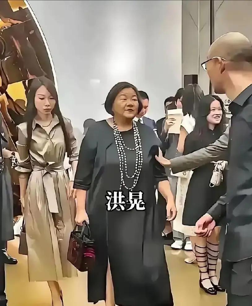 2023年12月，北京，田朴珺把承礼学院年费从99万提到128万，我直接摇头：割