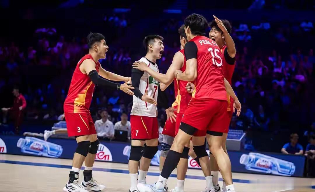 中国男排0比3美国男排2026年世界男排联赛芝加哥站，中国男排0-3不敌美国男排