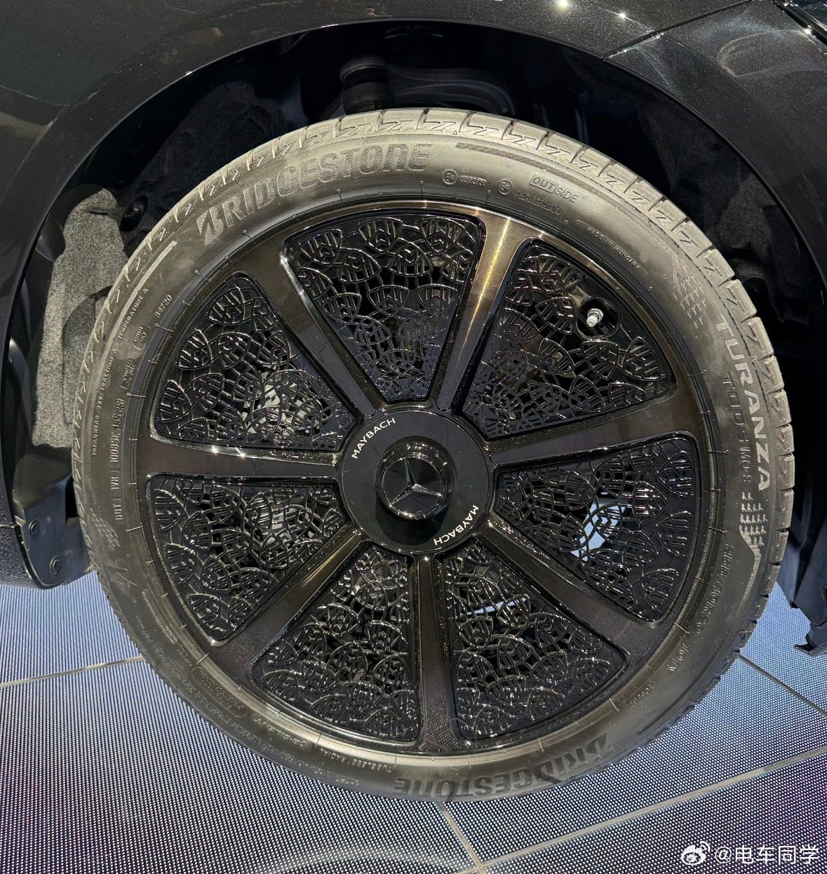 迈巴赫这个轮毂设计你觉得如何？ 