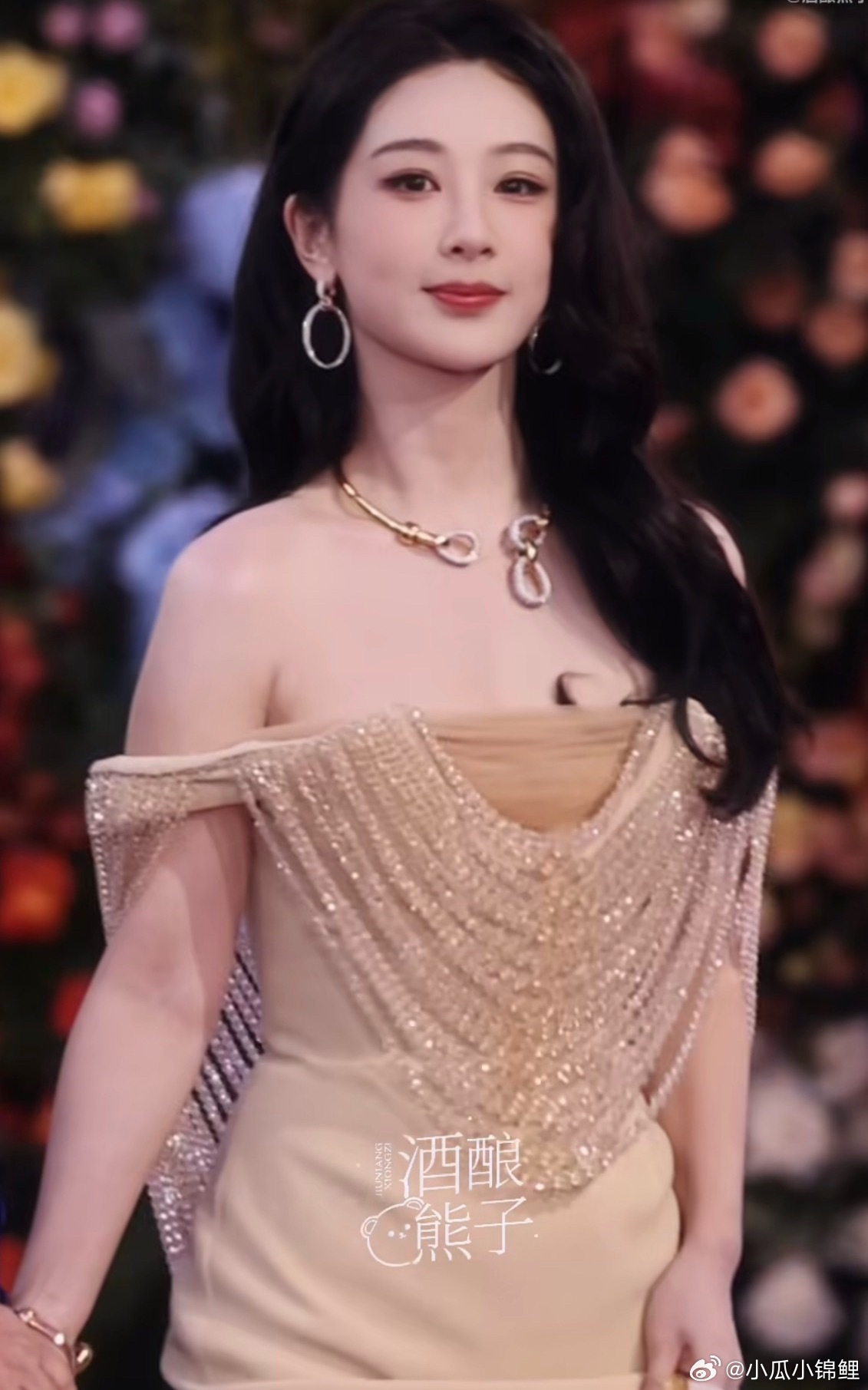 羡慕那一小戳头发 