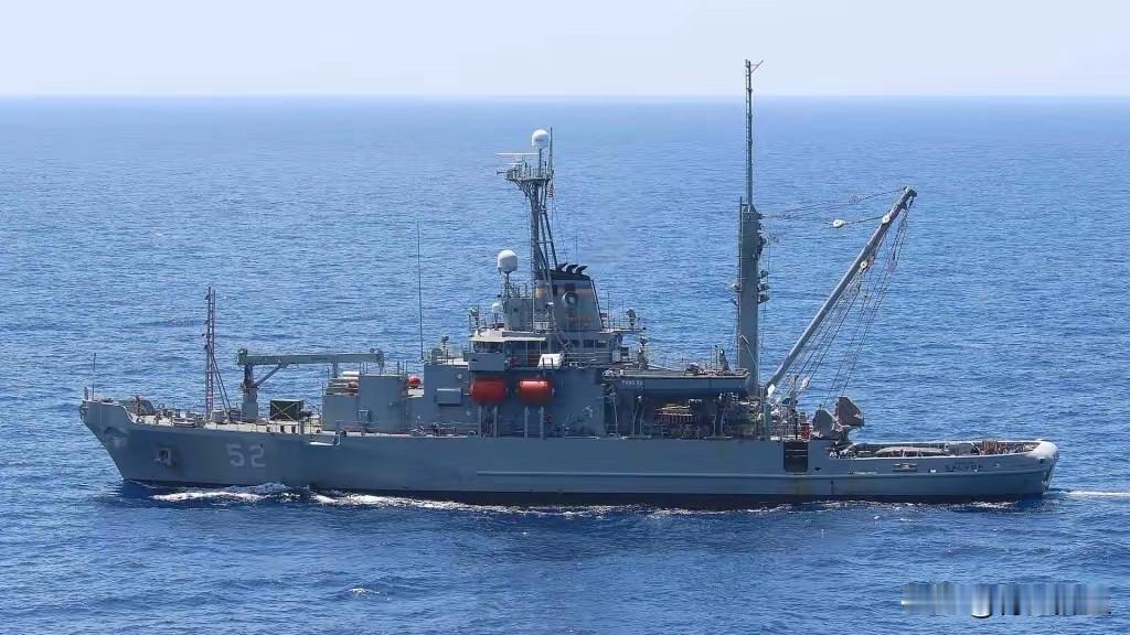 美国海军打捞船紧急出动，一场深海打捞竞赛悄然展开。据美国“战区”网站消息，20日