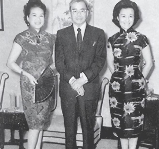 1944年，外交家蒋廷黻爱上了下属沈维泰的妻子，随后他利用职务之便将下属调去国外