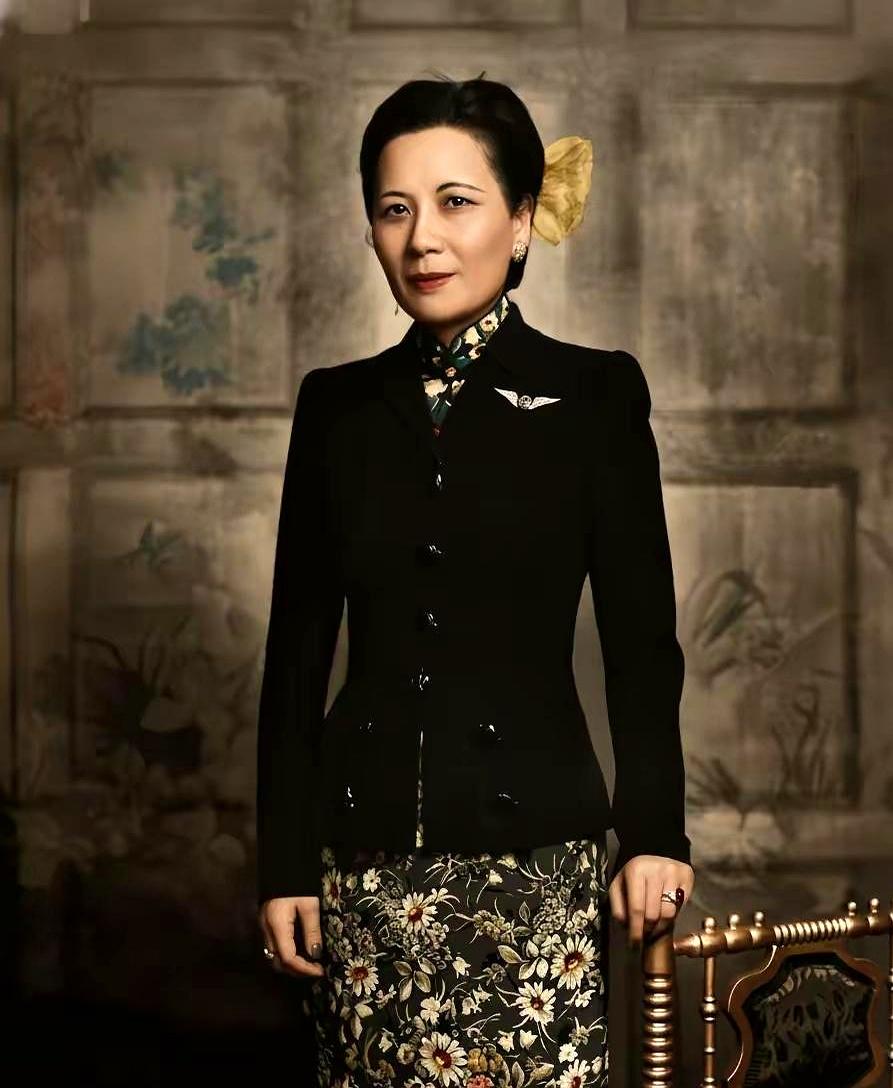 咱就是说，现在的“精致达人”在宋美龄面前，真的连个边儿都摸不着！
为了保持身材又