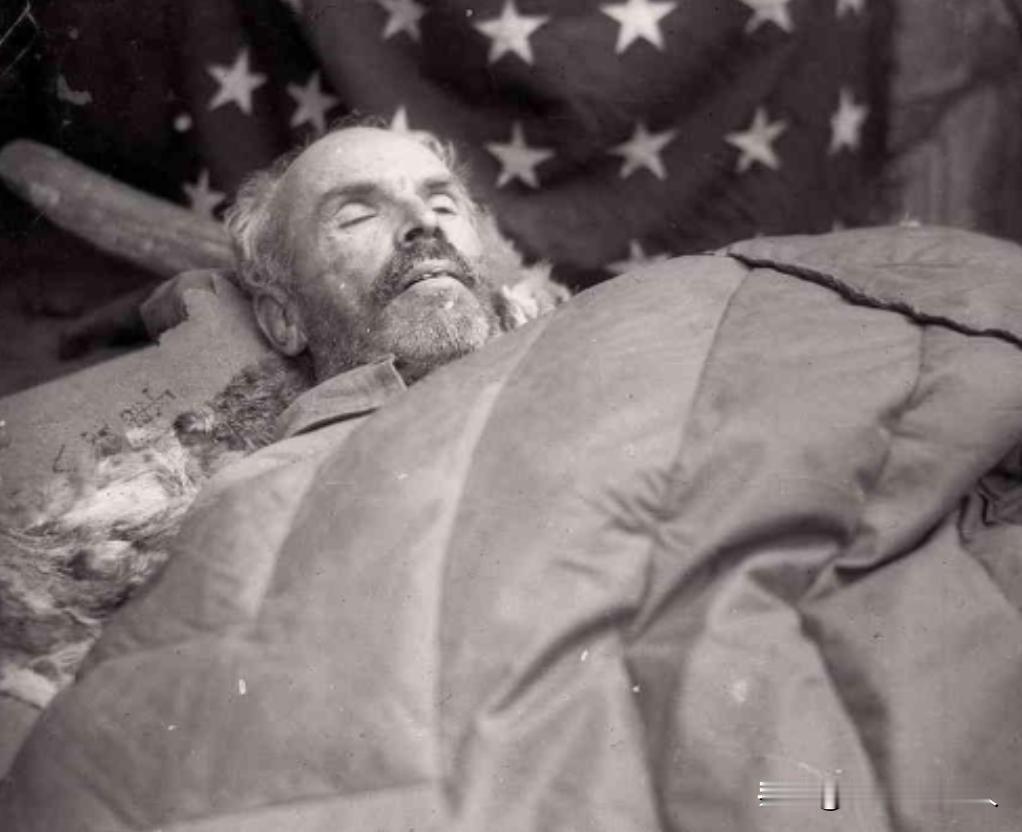 一直以来，对于白求恩，我们宣传的都是他如何高尚、如何伟大，但却很少有人知道，他为