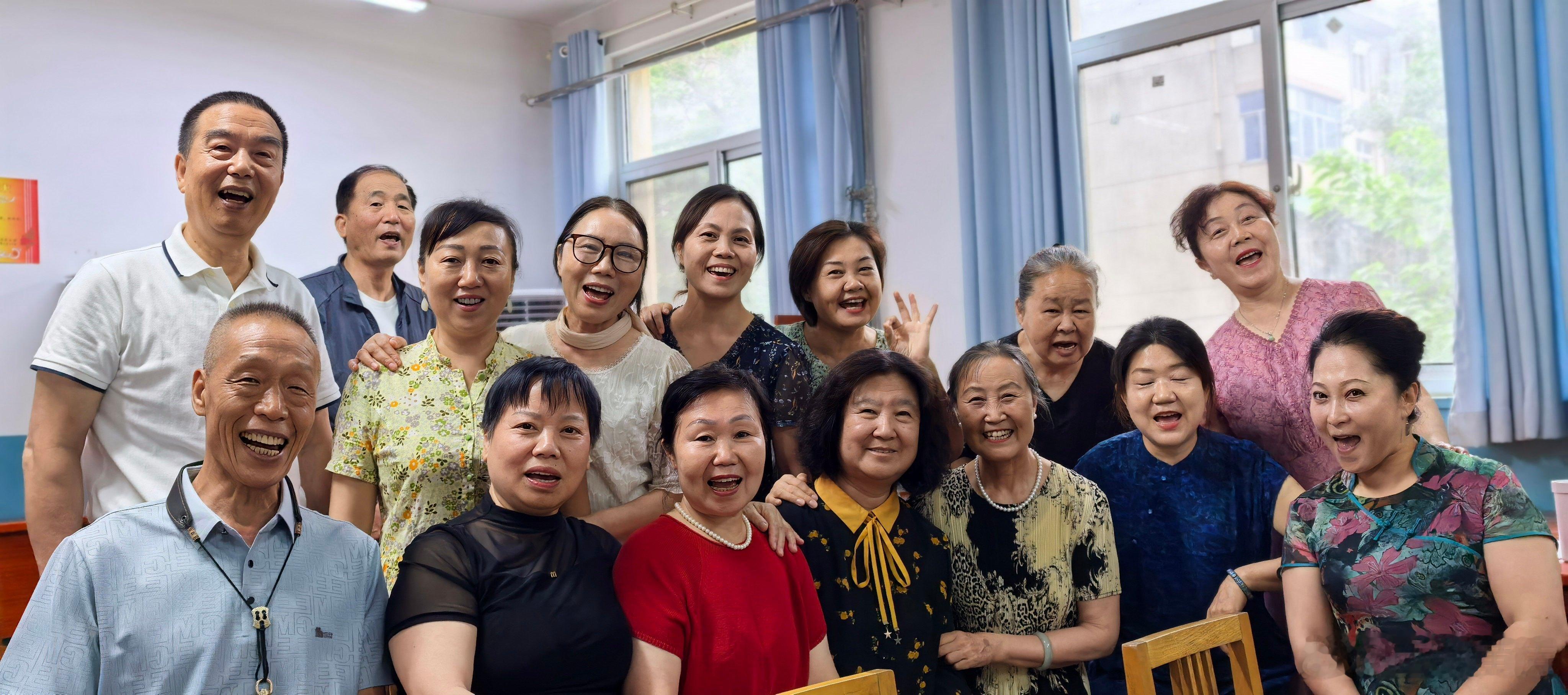 【在歌唱中让岁月开成一朵花】西安老年大学，声乐中级1级，是我第一个进来待的时间最