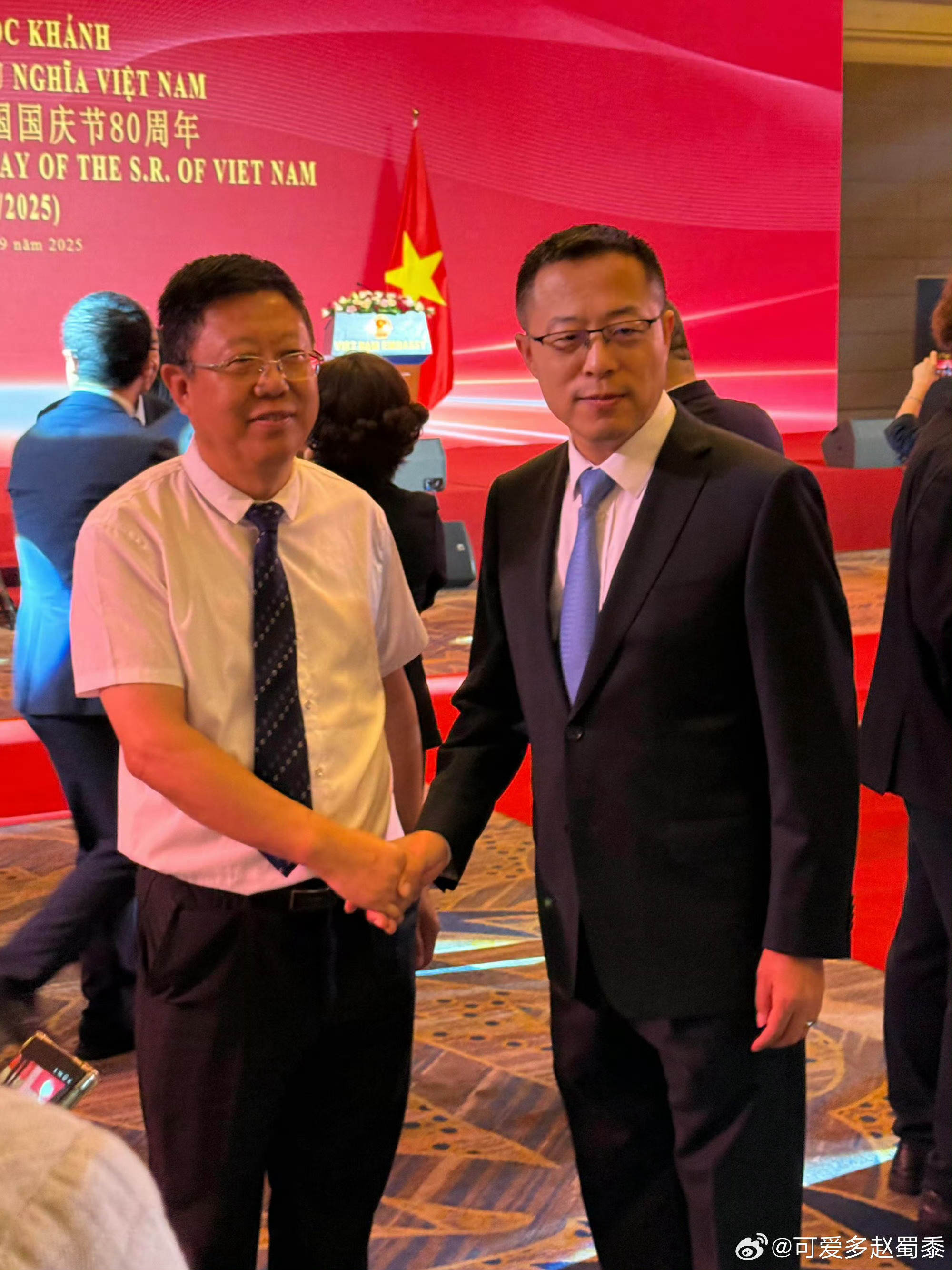出席越南驻华使馆国庆80周年招待会｜2025年9月19日 ​​​
