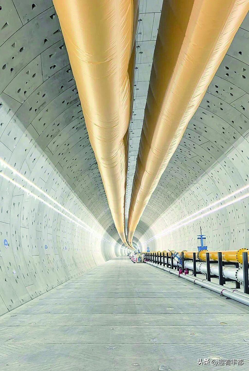 封神！长江水下89米，中国高铁再创世界奇迹

 3月29日，长江水底89米处传来