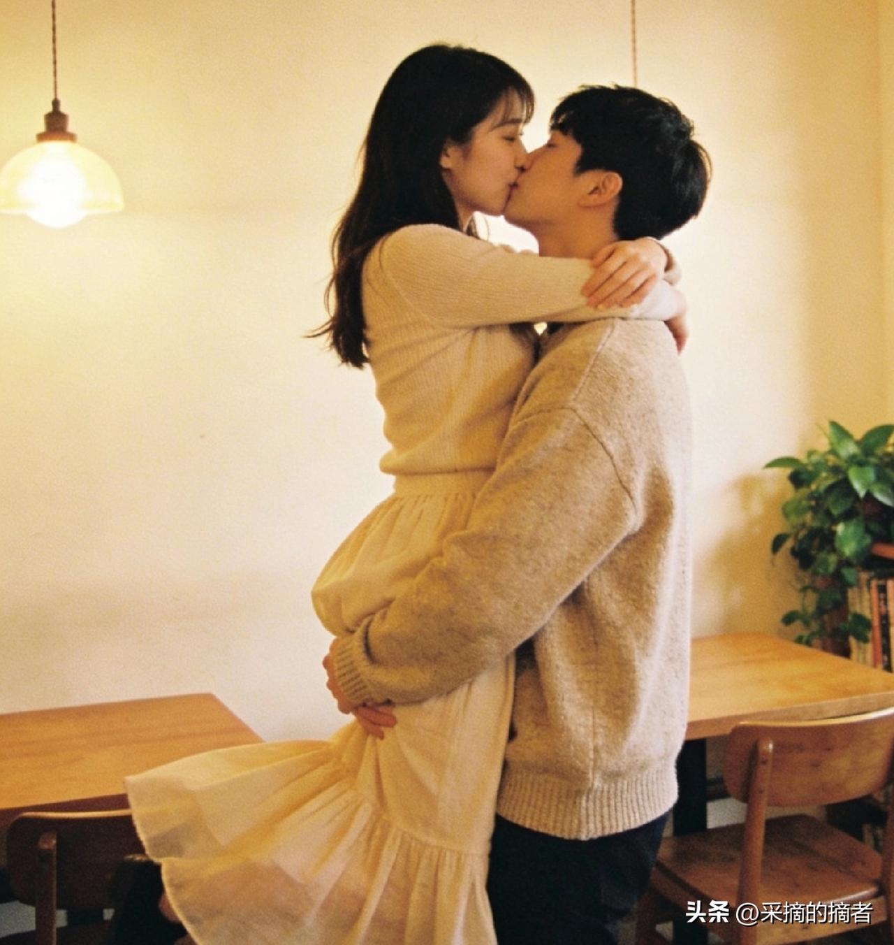 女人，男人对你是哪种喜欢呢：
 
1. 生理型喜欢
看了就心动，想靠近、想抱抱亲