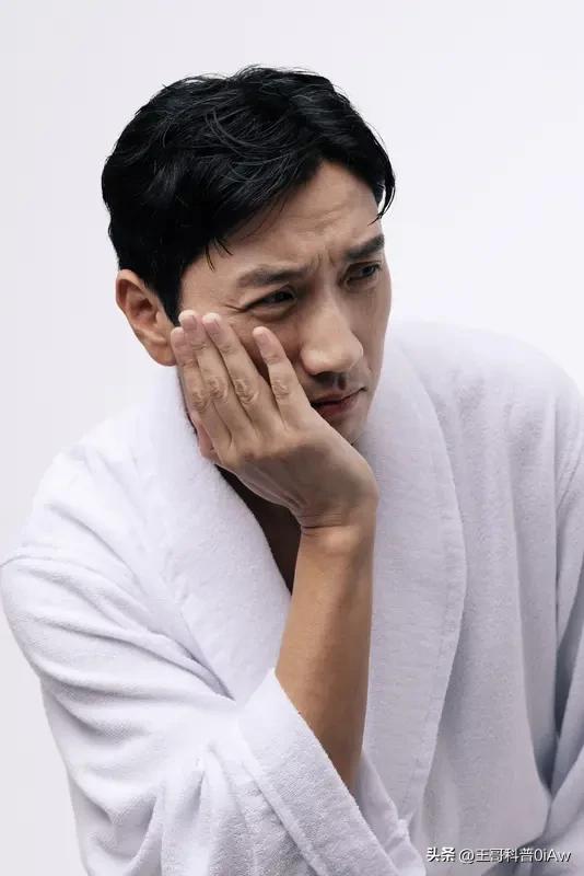 除丈夫外男人体贴该不该越界？答案显然是否定的。很多女人觉得越界就是发生关系，实则