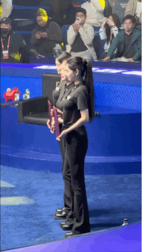 为啥网友说这是一遍一波三折的台球比赛！什么样的女生最有魅力台球裁判 王钟瑶