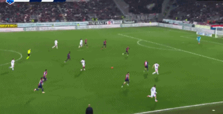 【早报】意甲新年首战，米兰小胜登顶！【意甲】卡利亚里0比1米兰▼ 关键进球：第4