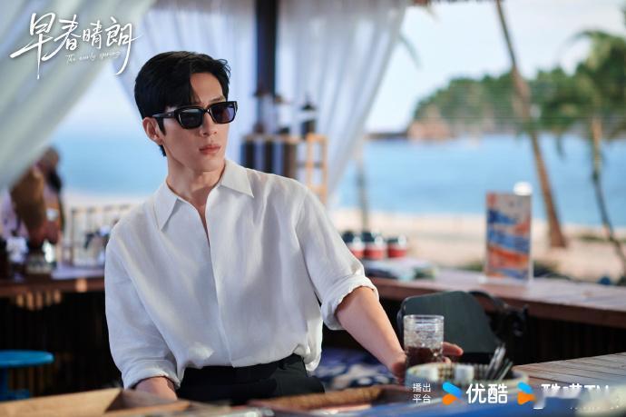 孙千拍早春晴朗把大姨都骗到了孙千大姨以为磕到真的了 孙千大姨在线上演吃瓜实录，刷