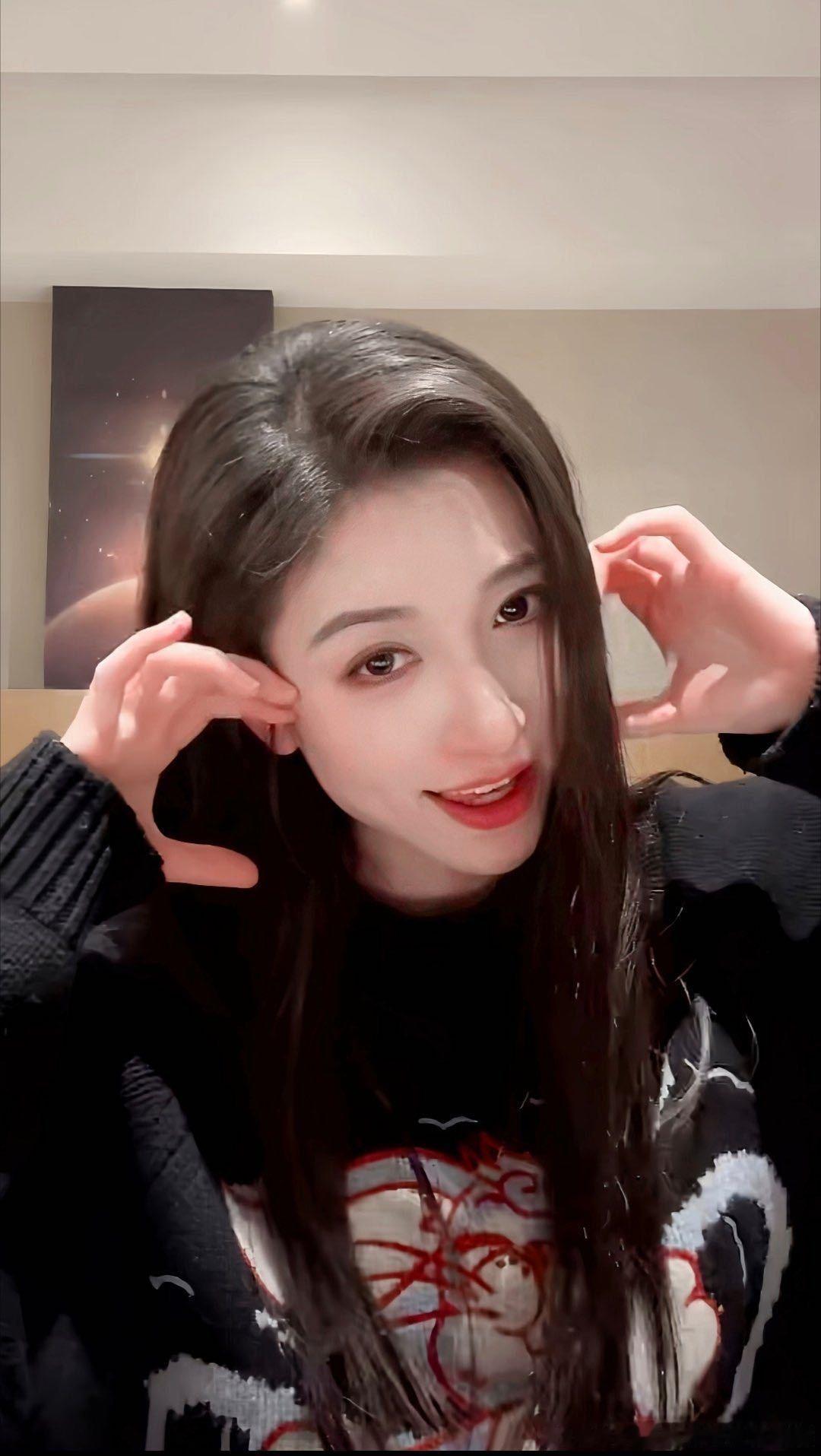 王格格王皓祯没让你们真亲啊 今日份快乐是他俩给的！扫楼还原名场面，王格格王皓祯差