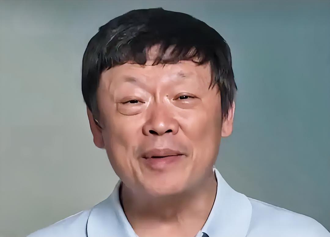 胡锡进180度大转弯：如果短剧是潮流，我们自己别成被冲走的沙子。

10月28日