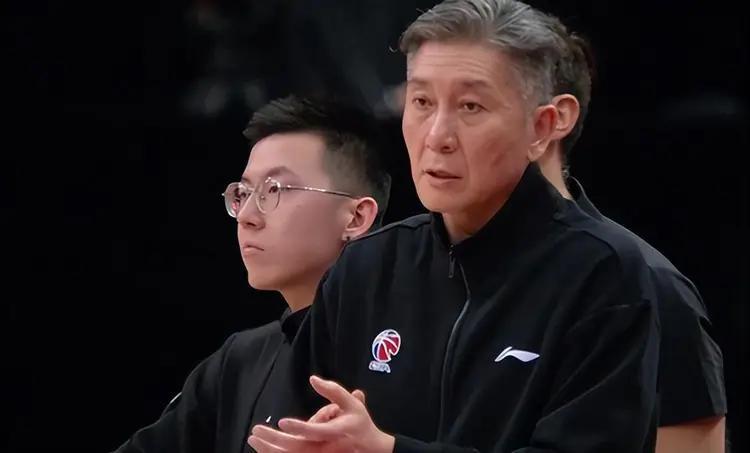 【CBA 休赛期迎来换帅模式，目前已有多支球队更换主教练。】虽然联赛已经结束多日