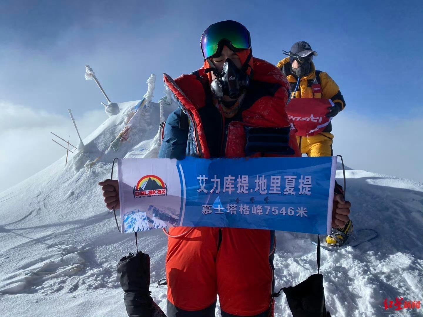 未成年人适合登珠峰吗17岁少年登二代谈登顶珠峰15岁登顶珠峰，17岁站上K2之巅