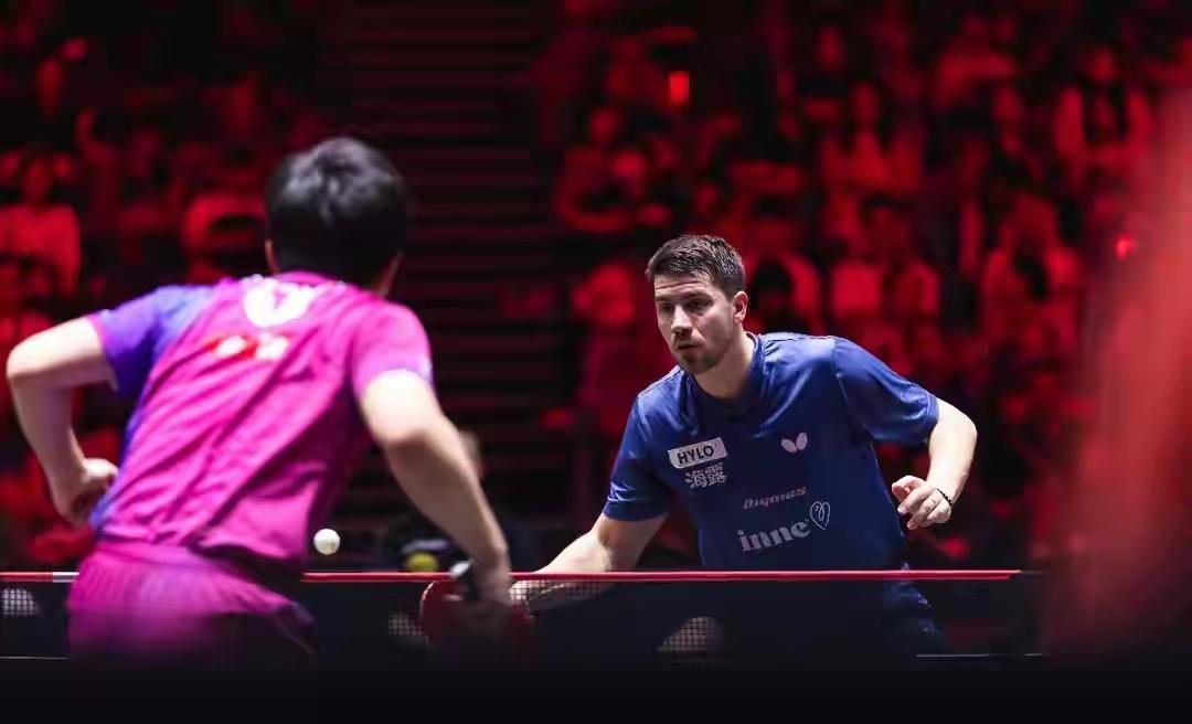 张本智和2-3弗朗西斯卡
这场球根本不是爆冷，是教科书级的战术克制。
弗朗西斯卡