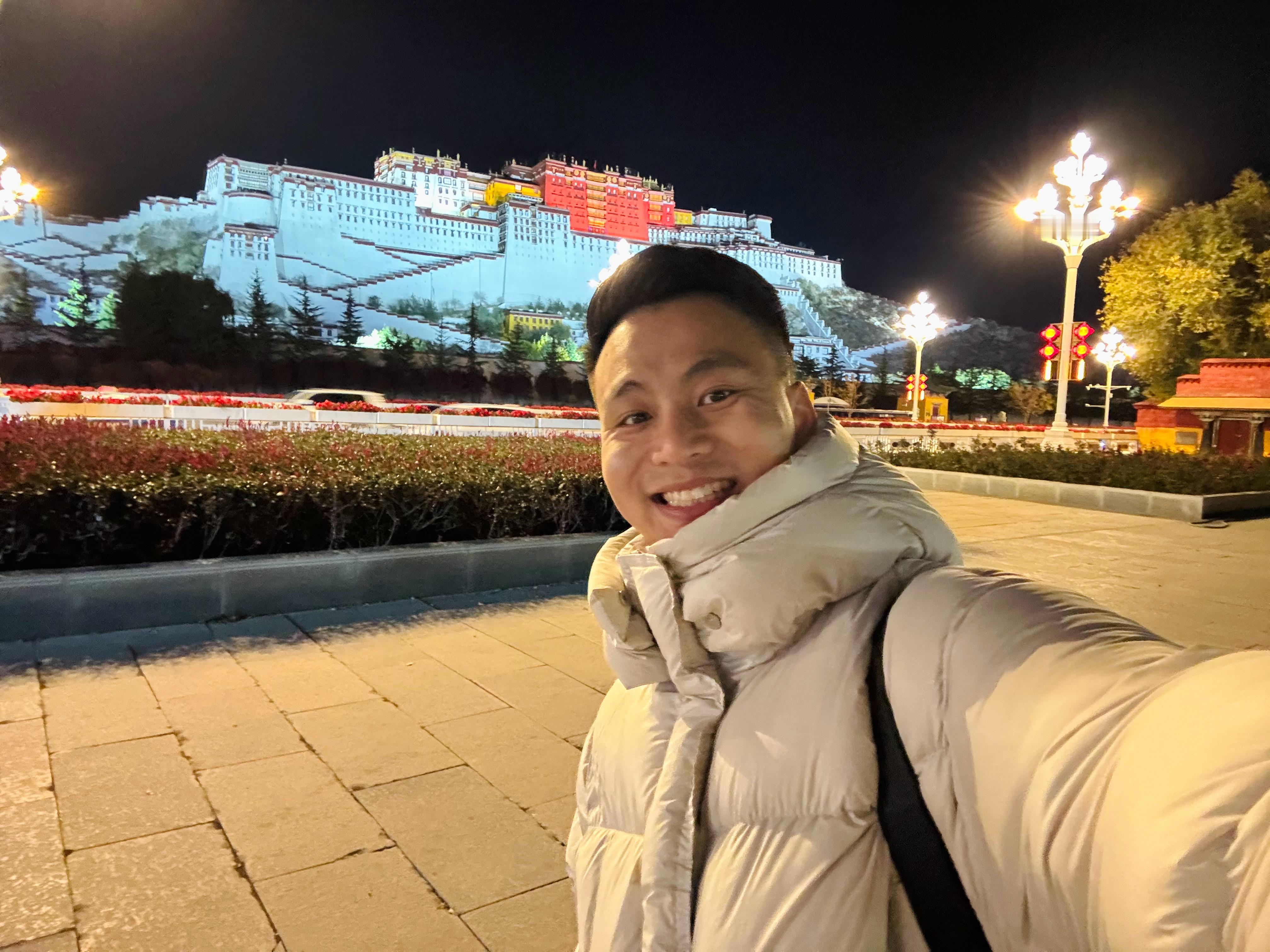 平淡的一晚～从和布达拉宫的合影开始！  ​​​