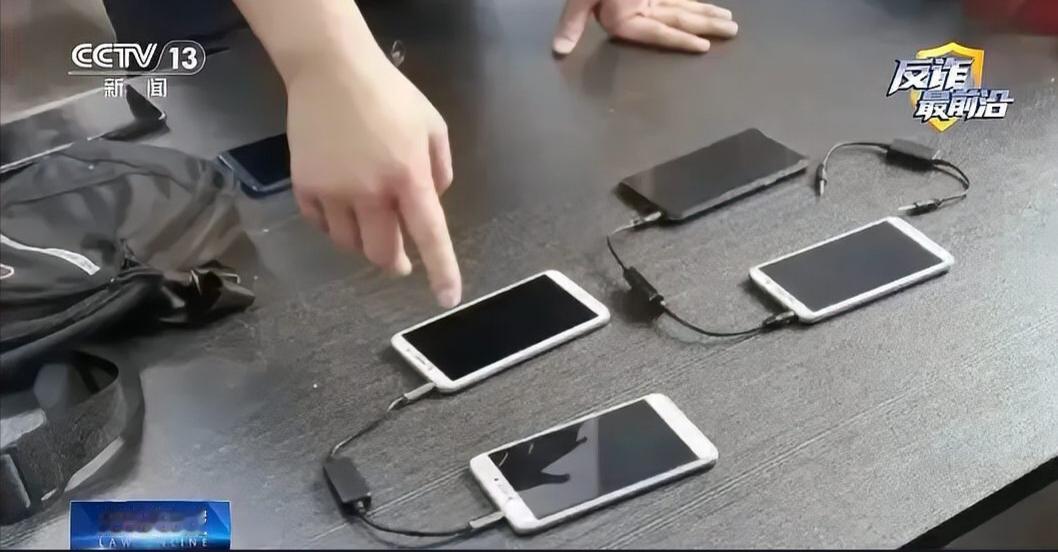 央视揭露新型诈骗手法：不偷手机只偷SIM卡，学生群体成主要目标，诈骗电话遍布全国