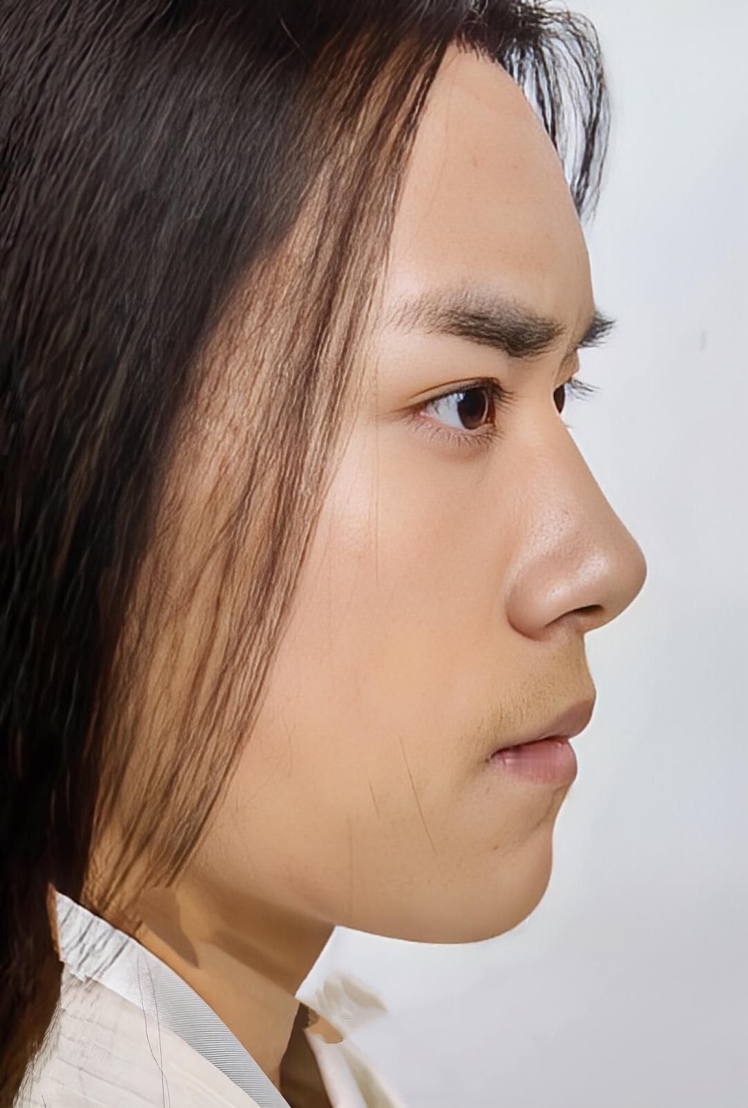 烊烊这张脸真的好高级，好好看啊