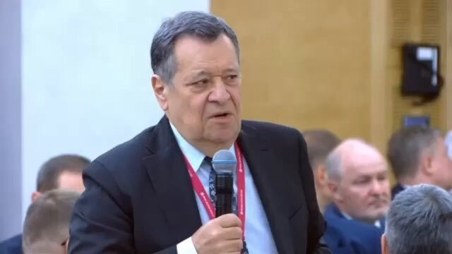 ‼️俄罗斯杜马预算委员会主席马卡罗夫警告说，俄罗斯可能会重演苏联的命运。    