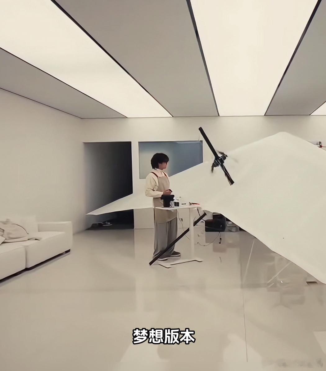 有梦就去实现的感觉真好00后男生自制电动滑翔翼飞上高空 没有钱、没有背景，阿宇凭