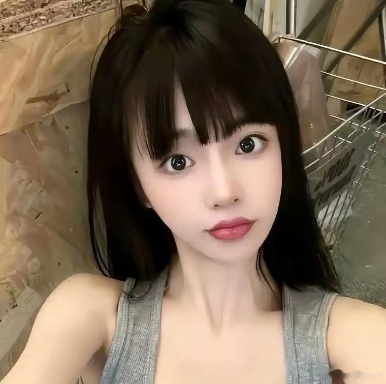 司晓迪学历 司晓迪到底啥学历啊？有说她是北电的，还有人说她是中学学历！ 