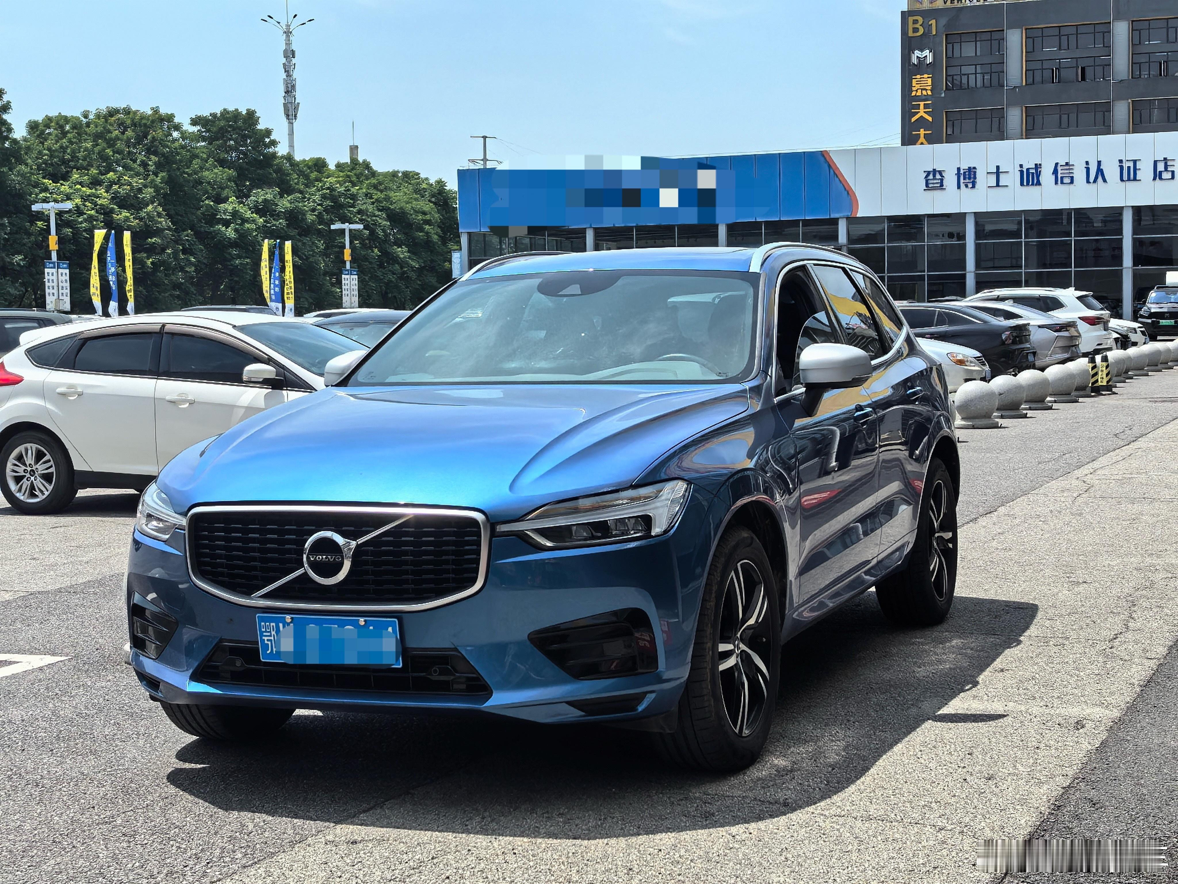 最新到店18年沃尔沃XC60 T5四驱致远运动版，行驶8.1万公里，价格11.X