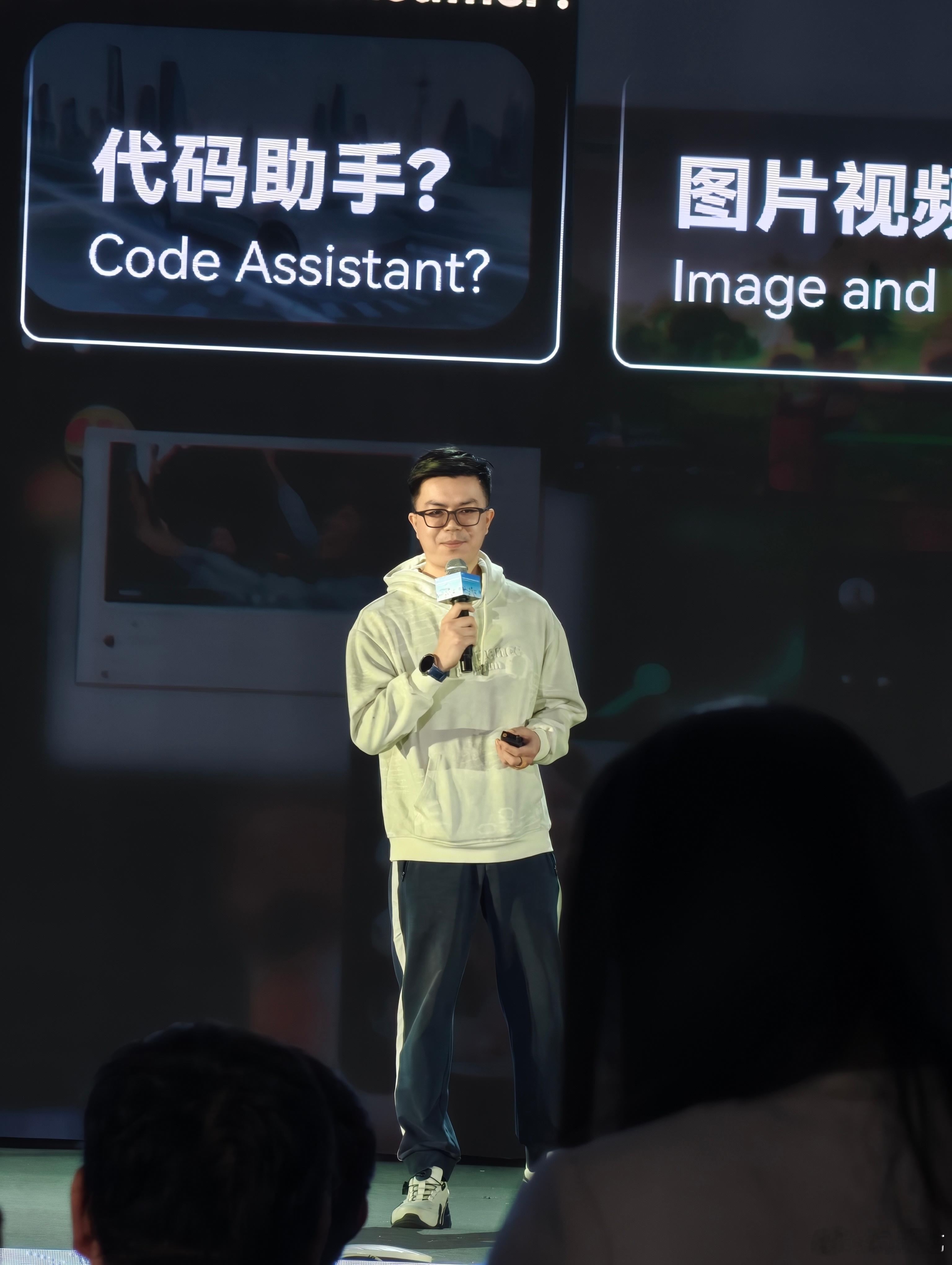 大名鼎鼎的稚晖君 