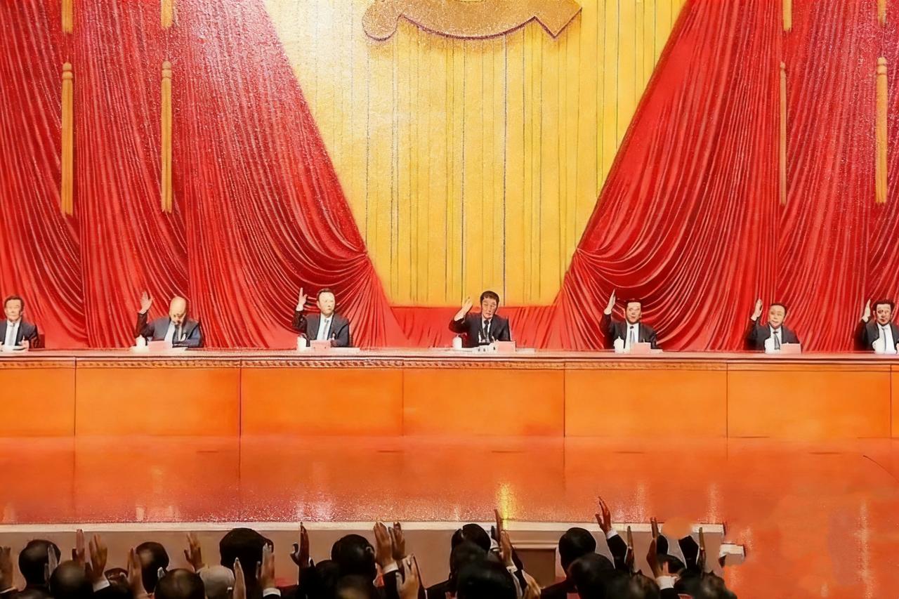 这风向变得太彻底了，真的别再信什么“退休就是平安着陆”的鬼话了。

以前的“严查