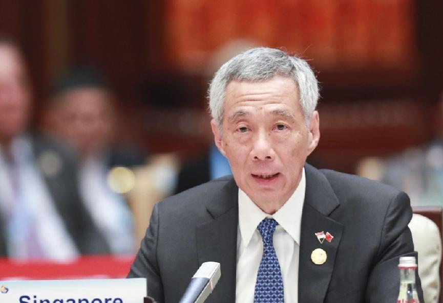 美国还想靠封锁取胜？李显龙点醒：中国可不是当年的苏联。
 
国际舆论场上有个说法