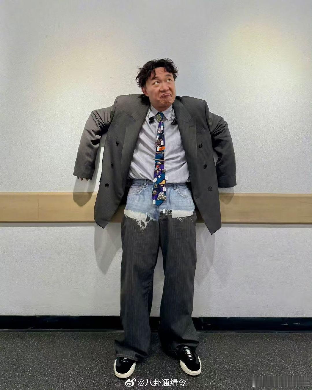 歌手排名何炅喊话陈奕迅来歌手玩一玩歌手2026一首如果我是陈奕迅勾起满满期待，何