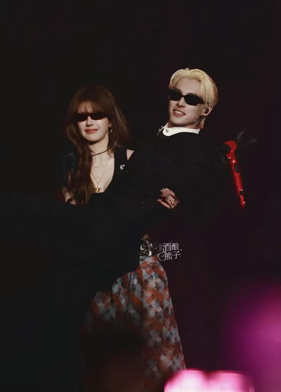 王鹤棣赵露思舞台登上抖娱乐榜的热一热二 