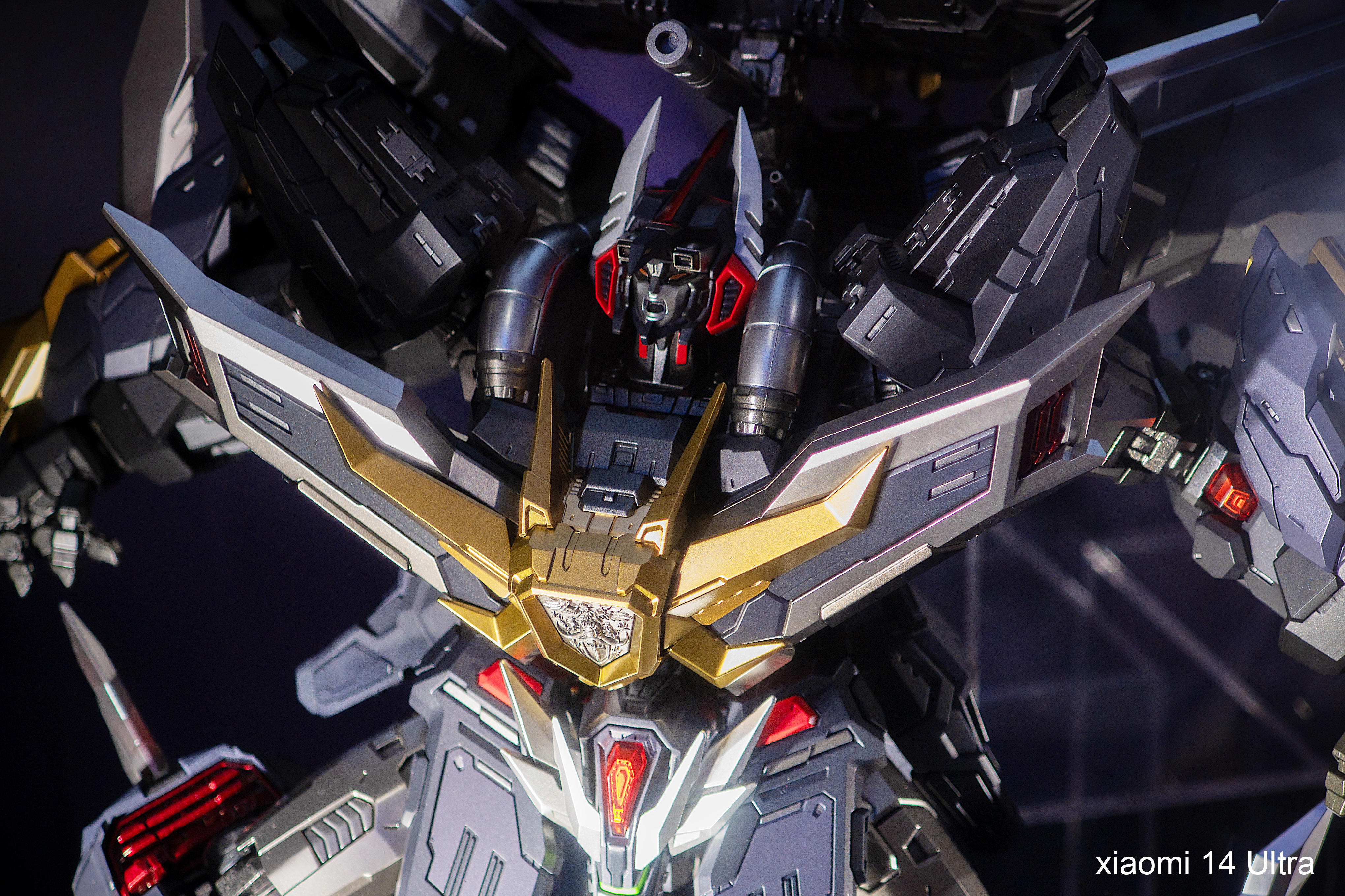 机甲男人的浪漫！摄影后期：聆听猎人    聆听猎人的小米14Ultra