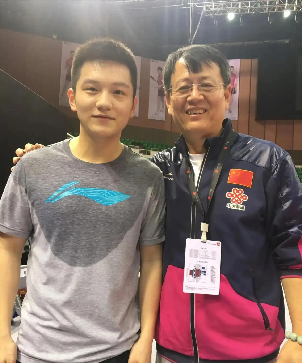 让樊振东回归国乒最好的契机终于出现了！那就是伦敦世乒赛团体赛。为什么说这是最好的