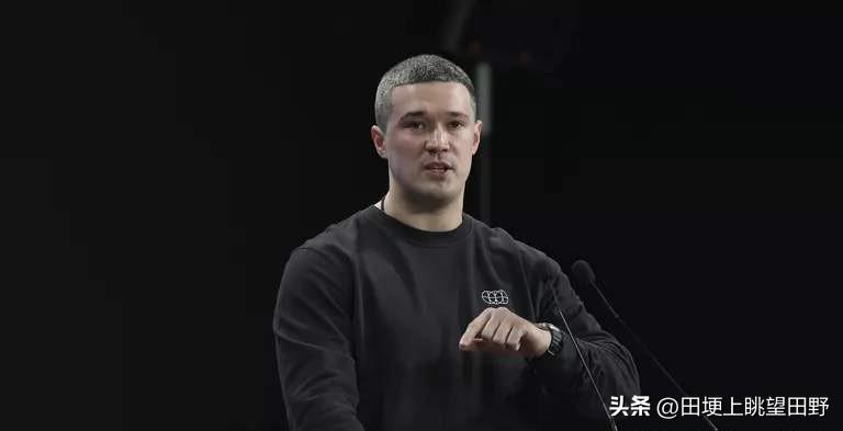 费多罗夫送给泽连斯基致命一击，在泽连斯基试图以解雇乌军前负责人西尔斯基的方式来缓