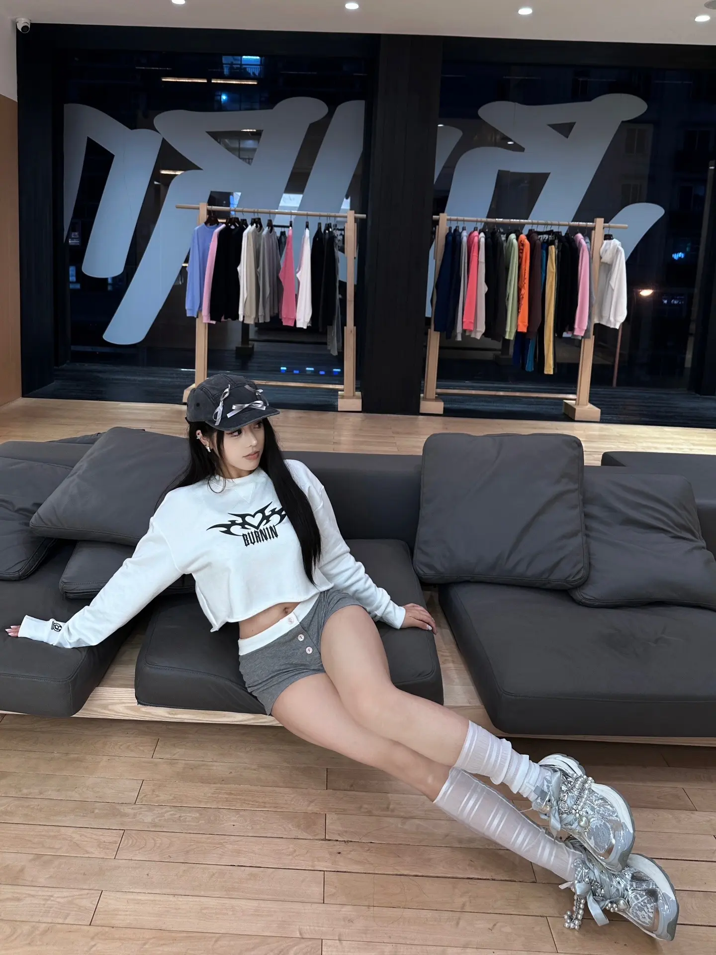 来穿一下长沙的市服。