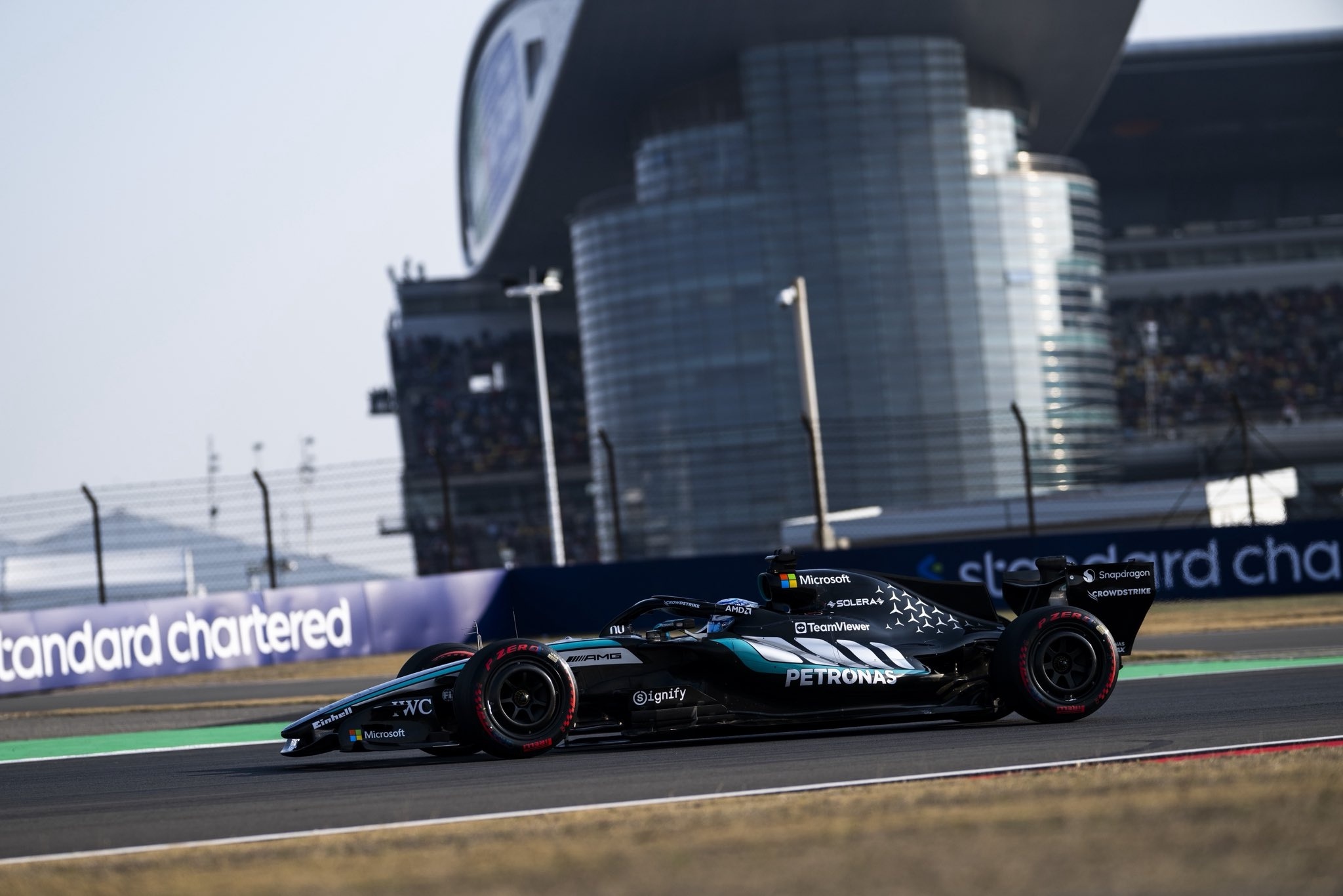 AMG带你追F1 一代版本一代神，从2026赛季的开篇阶段来看，面对技术规则大改