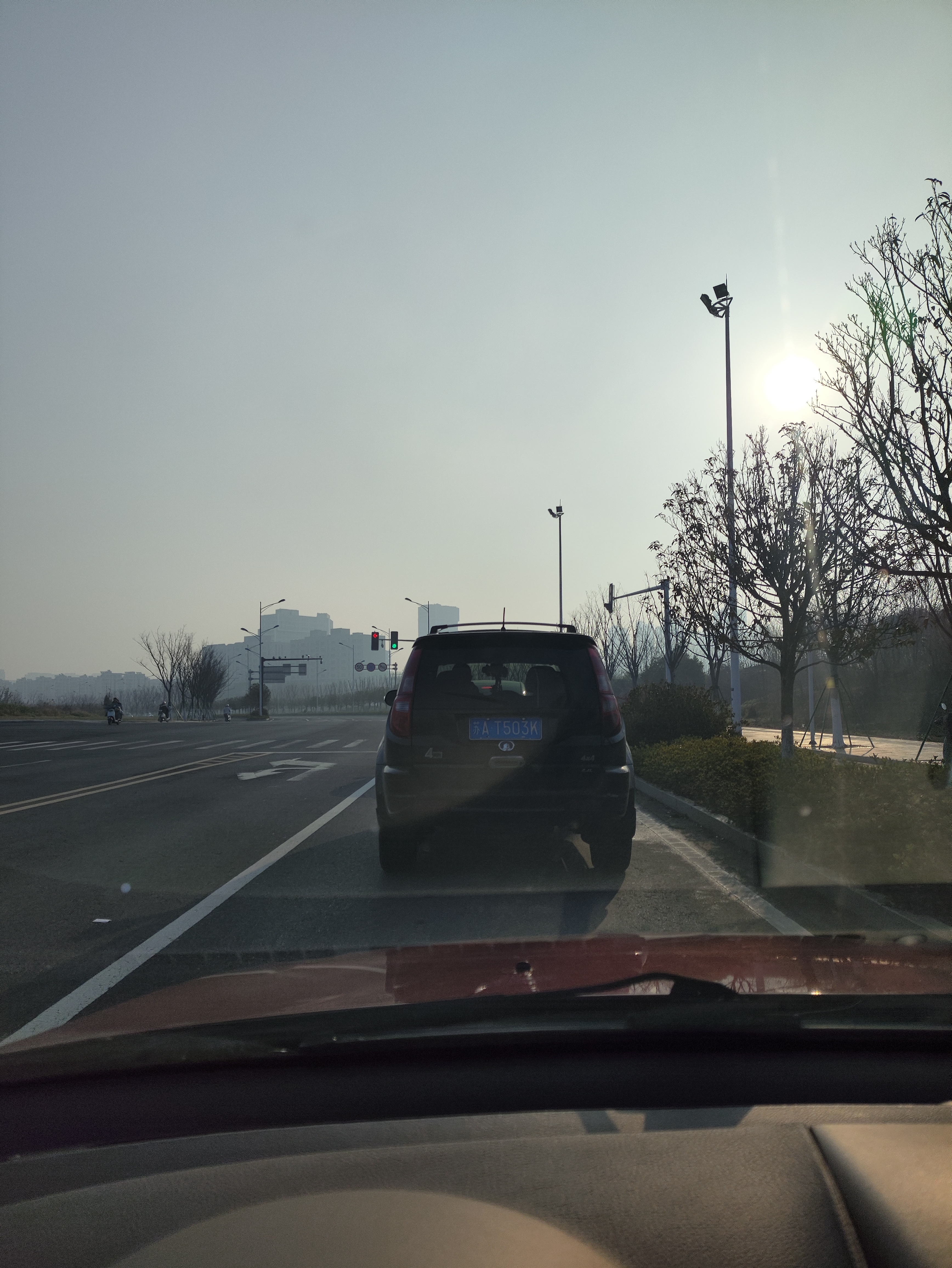 玛德，icar v27这价格出来，感觉要爆，钛7瑟瑟发抖，猛龙奄奄一息了，包括猛