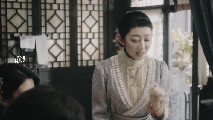 蒋梦婕幻视民国粉扑子脸蒋梦婕的古装造型也太绝了吧！《人生若如初见》里的萧凤兰简直