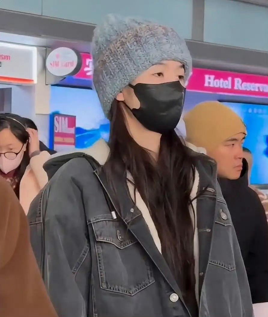 王玉雯素颜依旧美得惊人，清水出芙蓉，内娱素颜典范！ 