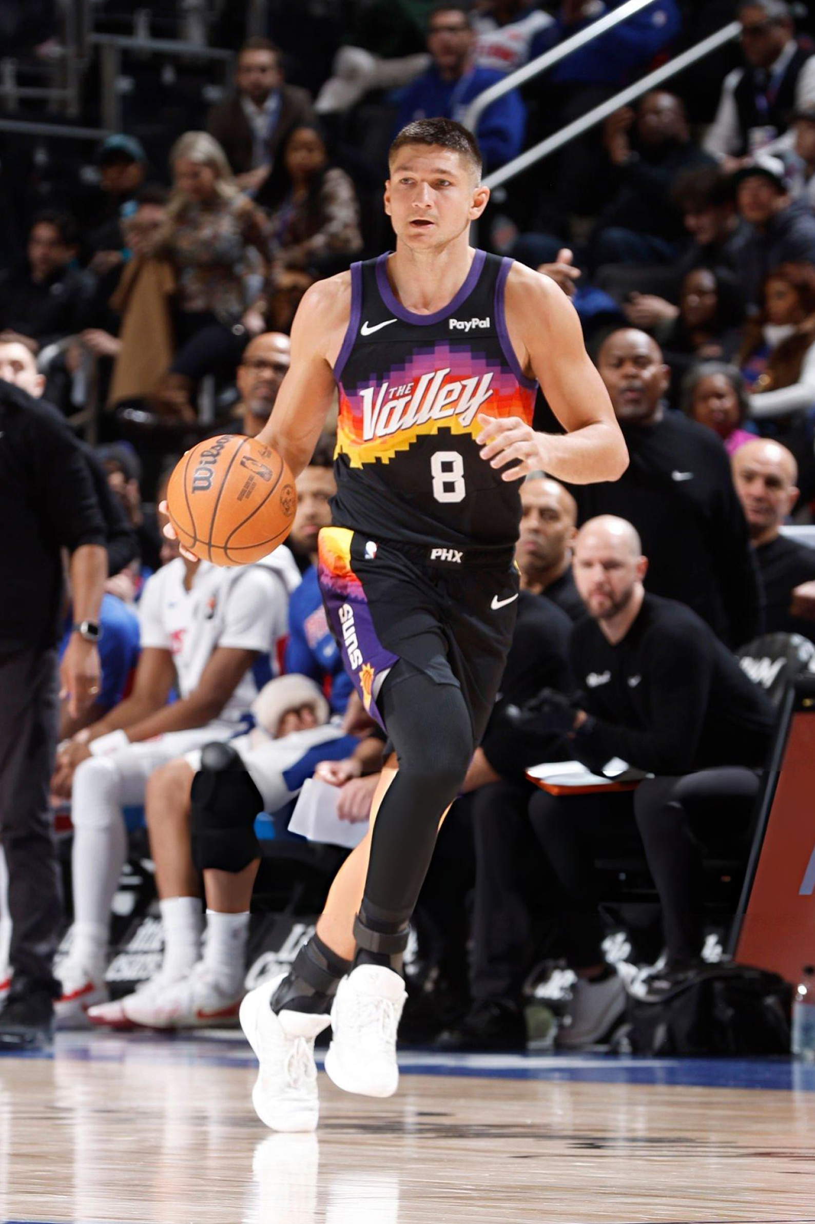 格雷森·艾伦 · Nike Sabrina 3登场31分钟 25投11中 三分球