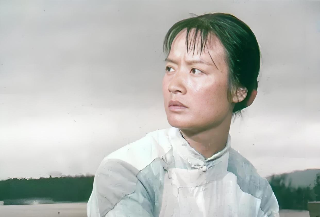 孙才华在电影《海霞》（1975年）中饰演海霞妈

说起1975年的经典影片《海霞