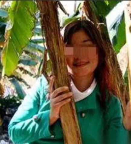 2002年，一个武汉女大学生被老师追问，是否跟黑人留学生发生过关系，女生羞愤不已