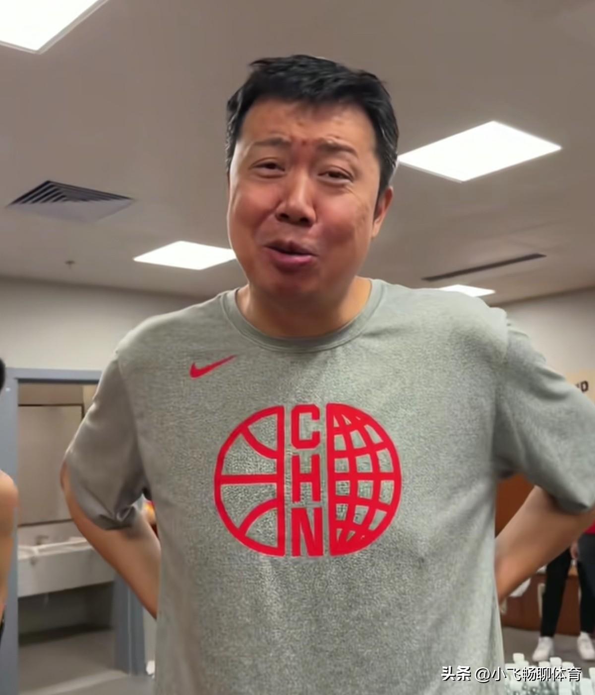 边线球一直是中国男篮多年的噩梦，终于迎来证明之战，同样的事情，不一样的结果。
 