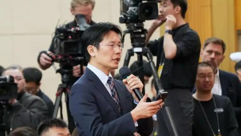 伊朗重建需3000亿美元基金，高市早苗同意参与支付，日本炸锅了一边倒的抱怨都怪中