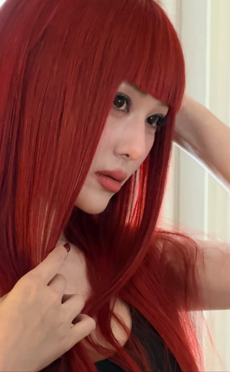 张馨予hold住了红发姐姐你好美😍世界上最适合红发的女人就在这了